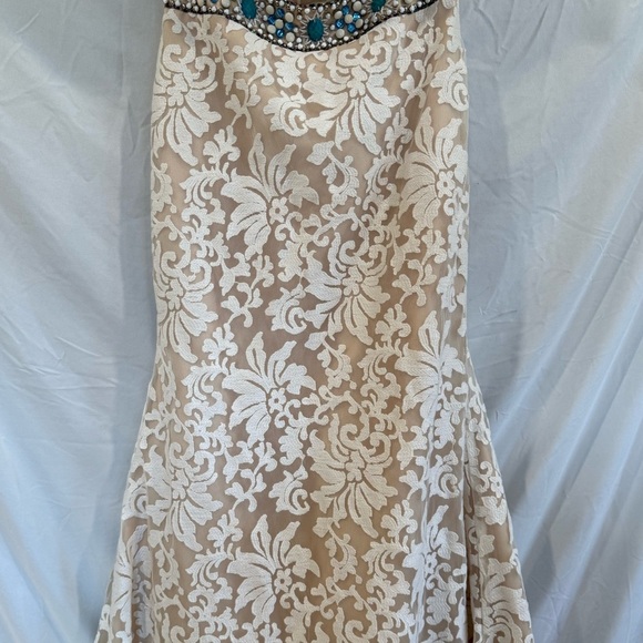 Nina Canacci Cream Blue Beaded Lace Embroidered Mermaid Event wedding Dress Sz 6 - Picture 12 of 16